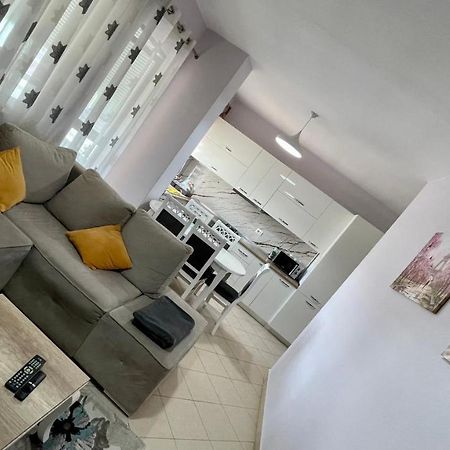 Endri'S Apartments Tirana Zewnętrze zdjęcie